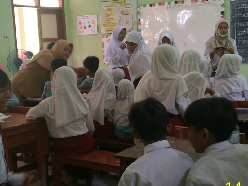 Pemberian Obat Cacing 14 Aprl 2026